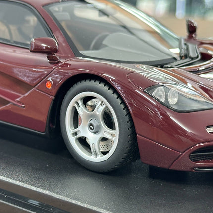 GT Spirit McLaren F1 1992 1:18 Resin Diecast Model Car Burgundy Limited 999 Pcs - detailed die-cast style model