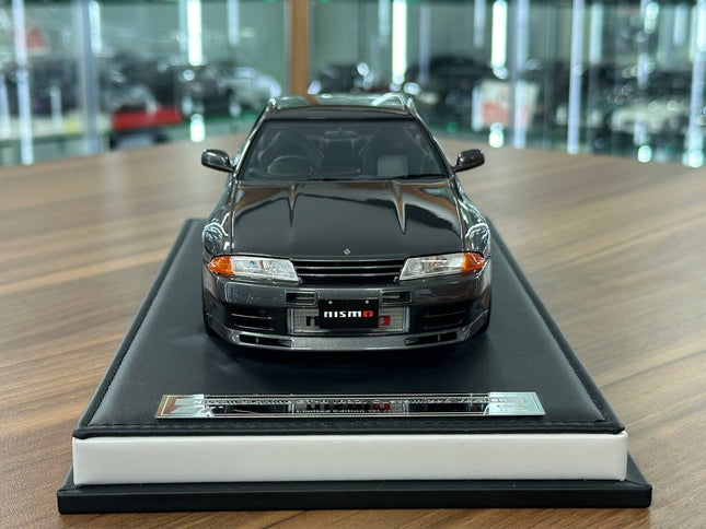 Motorhelix Nissan Skyline GT-R R32 Nismo Custom 1:18 Resin Model Gun Grey Metallic - studio product photo of the scale model