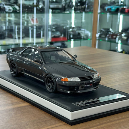 Motorhelix Nissan Skyline GT-R R32 Nismo Custom 1:18 Resin Model Gun Grey Metallic - detailed collector display model