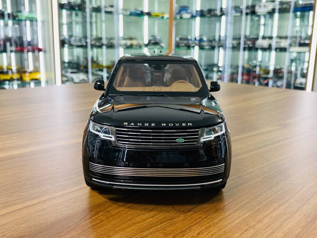 LCD Model Land Rover Range Rover SV 2022 - Full Opening, Black 1:18 Diecast Model Car - studio product photo of the scale mod