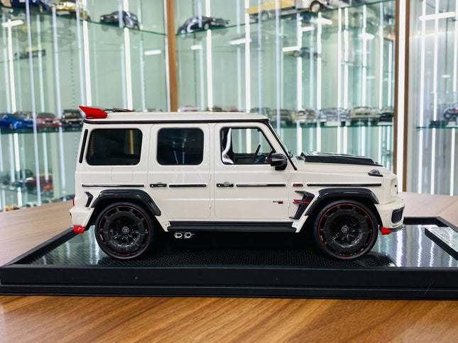 MotorHelix Mercedes-Benz Brabus 900 Rocket 1/18 Resin Model Pearl White Carbon - studio product photo of the scale model