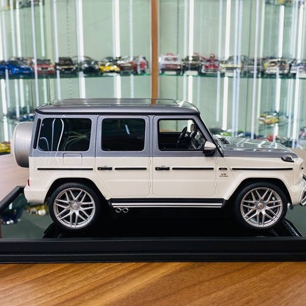 Motor Helix Mercedes Benz G63 AMG UAE Golden Jubilee Edition 1:18 Resin Model Car Silver White - fine detailed model replica