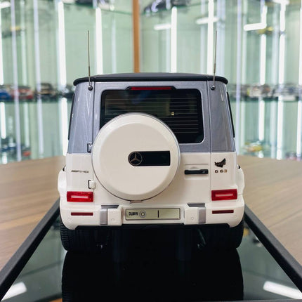 Motor Helix Mercedes Benz G63 AMG UAE Golden Jubilee Edition 1:18 Resin Model Car Silver White - scale model for display