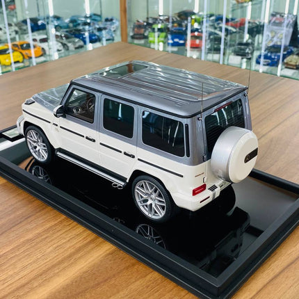 Motor Helix Mercedes Benz G63 AMG UAE Golden Jubilee Edition 1:18 Resin Model Car Silver White - detailed die-cast style mode
