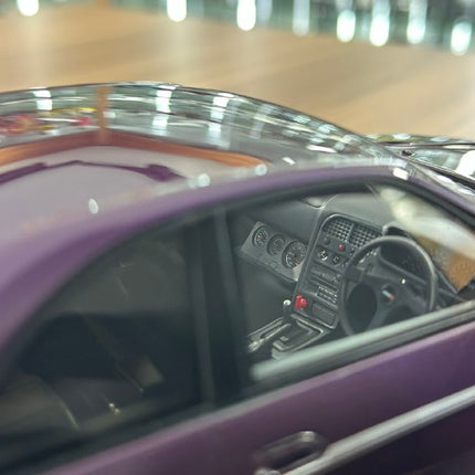 Ignition Model 1:18 Resin Nissan Skyline GT-R R33 Nismo 400R Midnight Purple - showroom-quality model replica