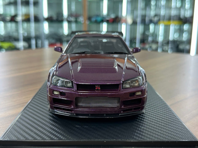 Ignition Model 1:18 Nissan Skyline GT-R R34 R-Tune Nismo Midnight Purple Resin Model Car - studio product photo of the scale 