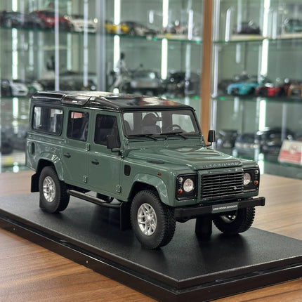 GT Spirit Land Rover Defender 110 Station Wagon 1:18 Grey - detailed collector display model