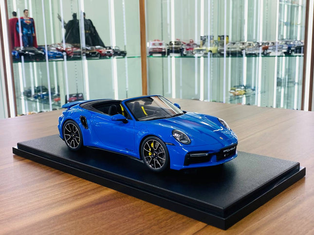 GT Spirit Porsche 911 Turbo S 992 Convertible 2019 1:18 Resin Limited Edition Blue - detailed collector display model