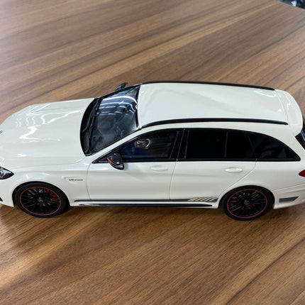 GT Spirit 1:18 Mercedes-Benz AMG C63s S205 T-Modell 2015 White Limited Ed. - premium collector scale model