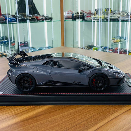 MR Collection Lamborghini Huracan STO 1/18 Resin Model Grigio Telesto - collectible scale model car
