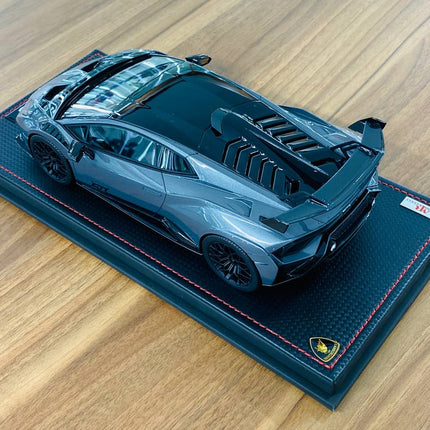 MR Collection Lamborghini Huracan STO 1/18 Resin Model Grigio Telesto - scale model for display