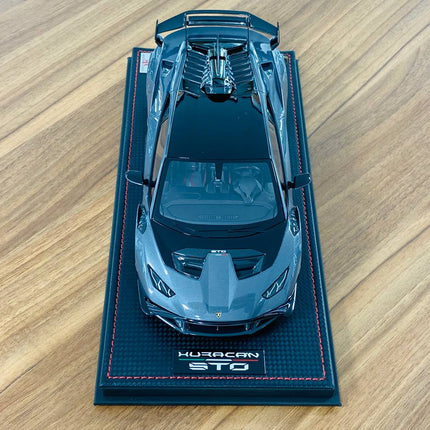 MR Collection Lamborghini Huracan STO 1/18 Resin Model Grigio Telesto - collector edition scale model
