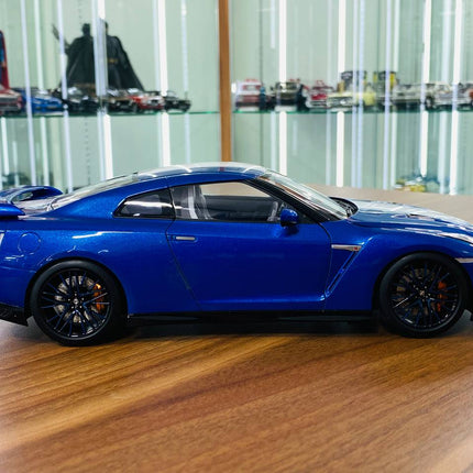 MotorHelix 1/18 Nissan GT-R R35 50th Anniversary Wangan Blue Diecast Model - collectible scale model car