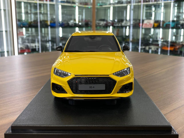 GT Spirit Audi RS4 25th Anniversary 2024 1:18 Yellow Resin Model - studio product photo of the scale model