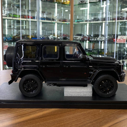 GT Spirit Mercedes Benz BRABUS 800 4x4 1/18 Super Black Diecast Model Car - collectible scale model car