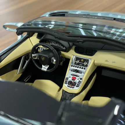 MR Collection 1/18 Lamborghini Aventador Roadster Ice Blue Resin Model Limited 249 - scale model for display