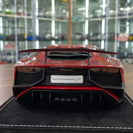 MR Collection 1/18 Lamborghini Aventador LP750-4 Superveloce Rosso Bia - premium collector scale model