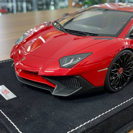 MR Collection 1/18 Lamborghini Aventador LP750-4 Superveloce Rosso Bia - scale model for display