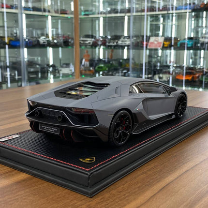 MR Collection Models 1:18 Resin Lamborghini Aventador ULTIMATE Grigio Acheso - fine detailed model replica