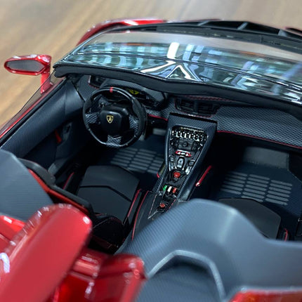 MR Collection 1/18 Lamborghini Veneno Rosso Veneno Resin Model Car - detailed die-cast style model