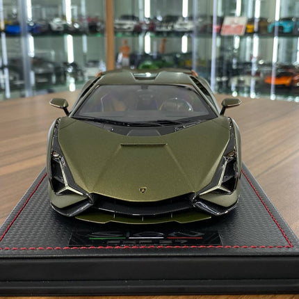 1/18 Resin Lamborghini Sián FKP 37 Verde Gea – MR Collection Limited 399 pcs - studio product photo of the scale model