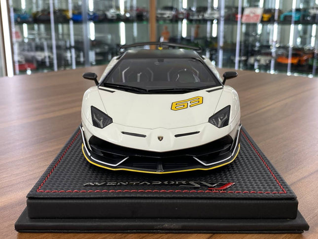 MR Collection 1/18 Resin Lamborghini Aventador Roadster SVJ #63 Bianco Isis - studio product photo of the scale model