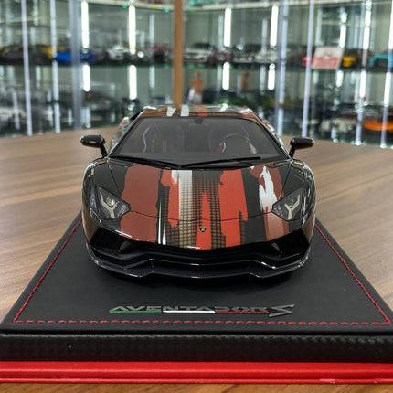 MR Collection Lamborghini Aventador S 1/18 Resin Black & Mix - studio product photo of the scale model