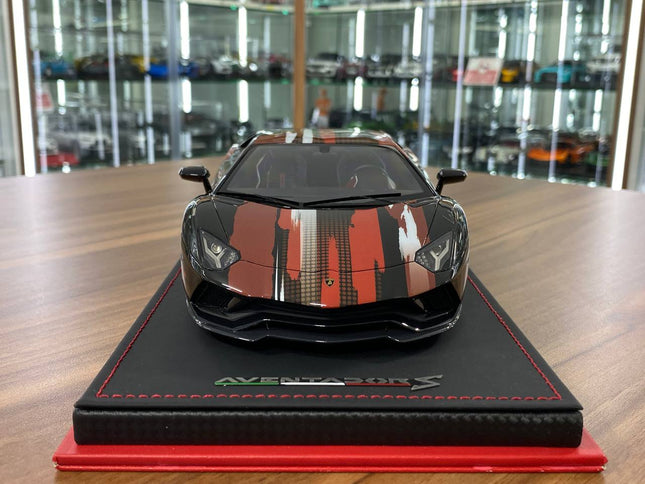 MR Collection Lamborghini Aventador S 1/18 Resin Black & Mix - studio product photo of the scale model