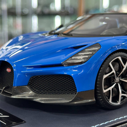 MR Collection 1:18 Bugatti W16 Mistral Blue Resin Limited 249 Pcs - showroom-quality model replica