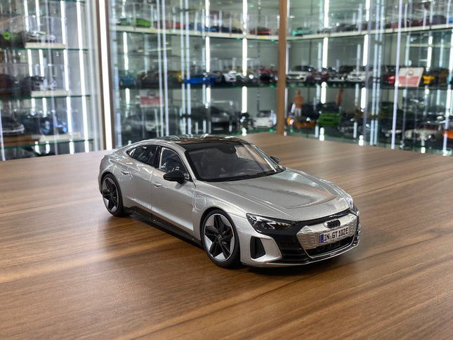 Bburago 1/18 Diecast Audi RS E-tron GT Silver Model Car - detailed collector display model
