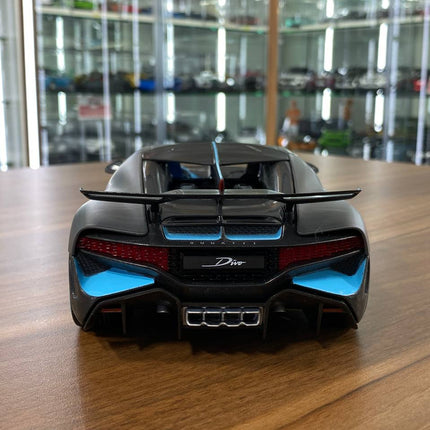 Bburago 1/18 Diecast Bugatti Divo Matt Grey Scale Model Car - premium collector scale model