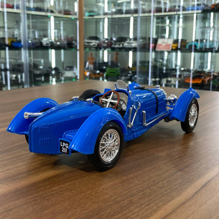 1/18 Diecast Car 1934 Bugatti Type 59 Blue Bburago Scale Model Car - scale model for display