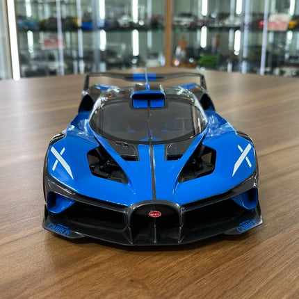 Bburago 1/18 Bugatti Bolide Blue Diecast Model Car - studio product photo of the scale model