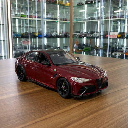 1/18 Diecast Alfa Romeo Giulia GTAm 2020 Dark Red Bburago Model Car - detailed collector display model