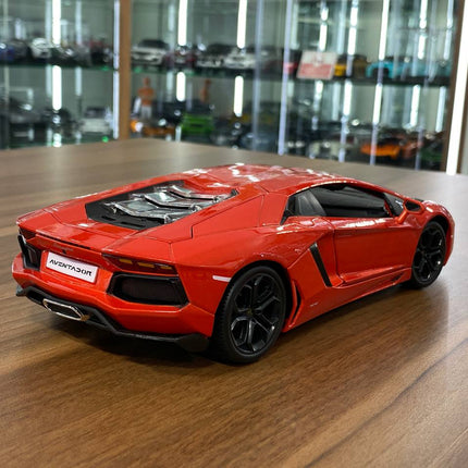 1/18 Bburago Lamborghini Aventador LP 700-4 Diecast Model Matt Orange - fine detailed model replica