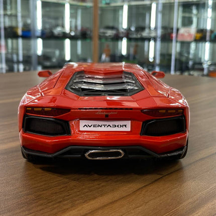 1/18 Bburago Lamborghini Aventador LP 700-4 Diecast Model Matt Orange - premium collector scale model