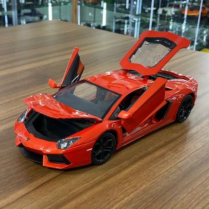 1/18 Bburago Lamborghini Aventador LP 700-4 Diecast Model Matt Orange - scale model for display