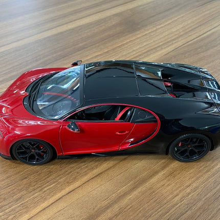 Bburago 1/18 Bugatti Chiron Sport "16" Red and Black Diecast Model Car - scale model for display
