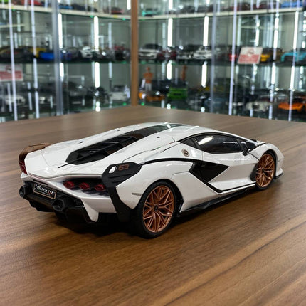 Bburago Lamborghini Sian FKP 37 #63 1:18 White Diecast Model Car - fine detailed model replica