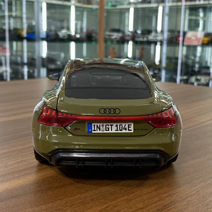 Bburago 1/18 Audi RS E-tron GT Green Diecast Model Car - premium collector scale model