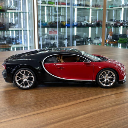 Bburago Bugatti Chiron 1:18 Diecast Model Car Red Black Silver Wheels - collectible scale model car