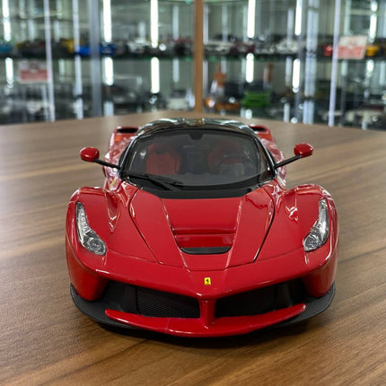 Ferrari LaFerrari 1:18 Red with Black Top Diecast Model Car | Bburago - studio product photo of the scale model