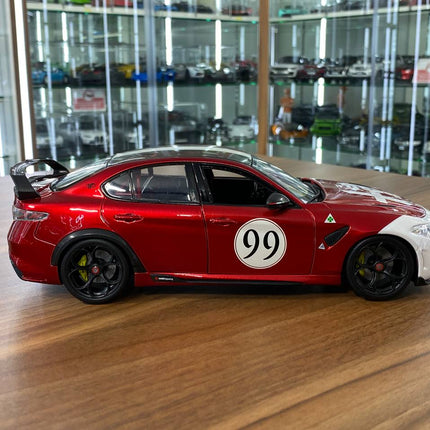 Bburago Alfa Romeo Giulia GTAm #99 1:18 Diecast Model Car Dark Red - collectible scale model car