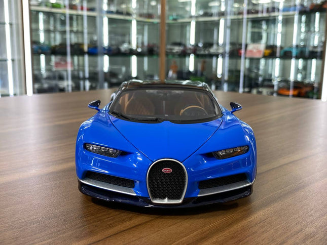 1/18 Diecast 2016 Bugatti Chiron Blue by Bburago Scale Model Car - studio product photo of the scale model