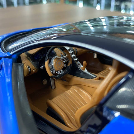 1/18 Diecast 2016 Bugatti Chiron Blue by Bburago Scale Model Car - collector edition scale model