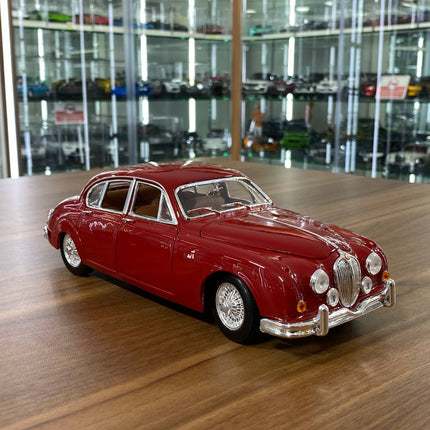 1/18 Diecast 1959 Jaguar Mark II Red Bburago Scale Model Car - detailed collector display model