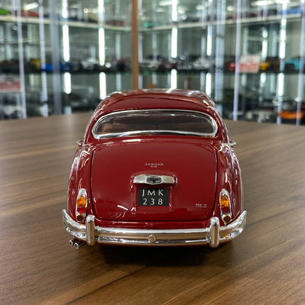 1/18 Diecast 1959 Jaguar Mark II Red Bburago Scale Model Car - premium collector scale model