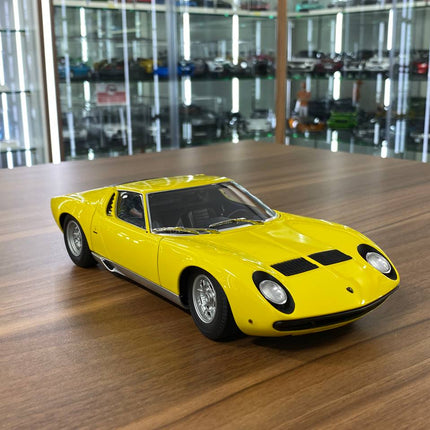 AutoArt Lamborghini Miura SV Yellow 1:18 Diecast Model Car - detailed collector display model
