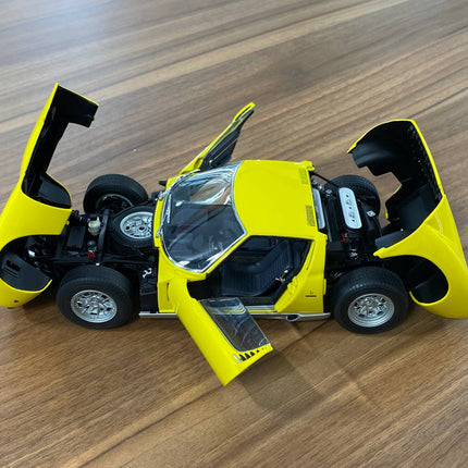 AutoArt Lamborghini Miura SV Yellow 1:18 Diecast Model Car - collector edition scale model