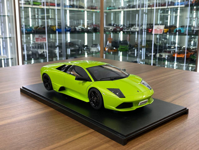 AutoArt Lamborghini Murciélago LP640 Verde Ithaca Green 1:18 Diecast Model Car - detailed collector display model